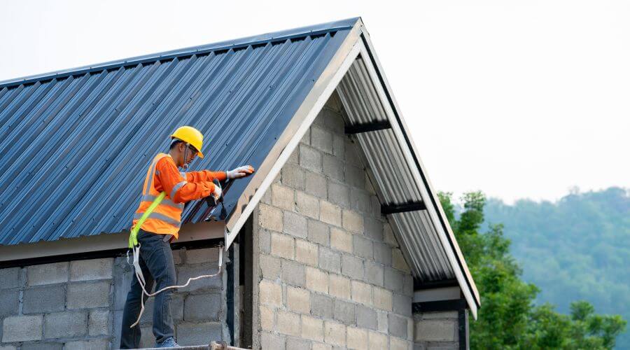 Expert Emergency Roof Repairs services in Plymouth, MI